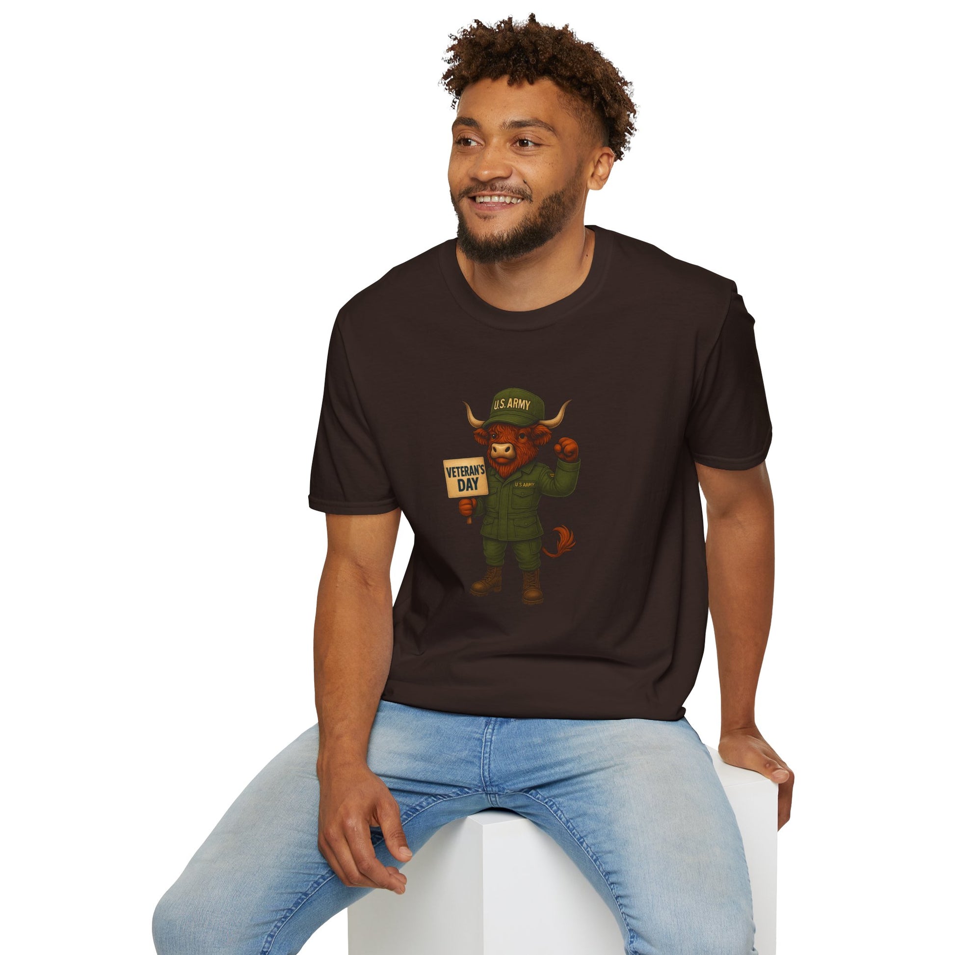 Veteran's Day Army Highland Cow T-Shirt
